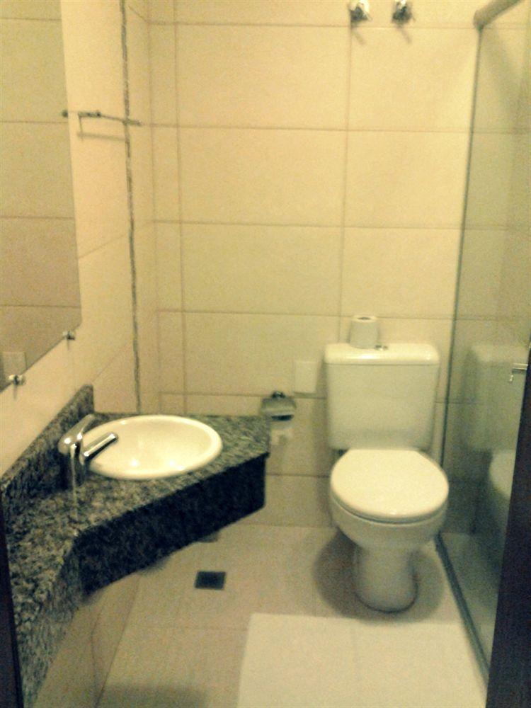 Hotel Cascata Das Pedras フォス・ド・イグアス エクステリア 写真