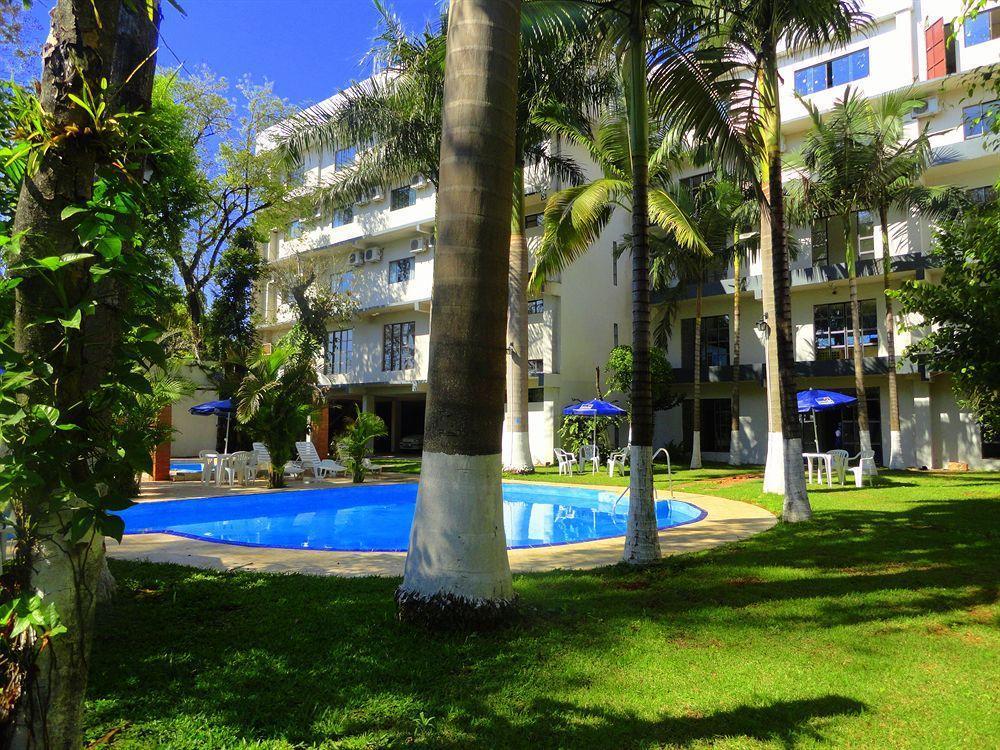 Hotel Cascata Das Pedras フォス・ド・イグアス エクステリア 写真